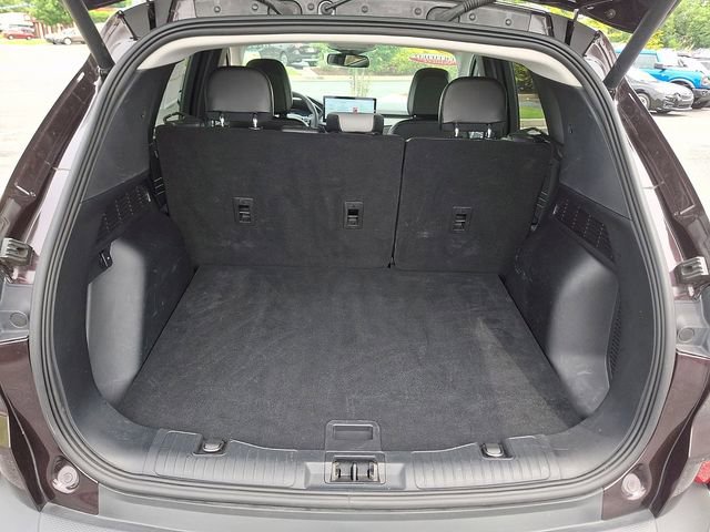Certified 2023 Ford Escape Platinum w/ Class II Trailer Tow Package AWD/4WD image 28
