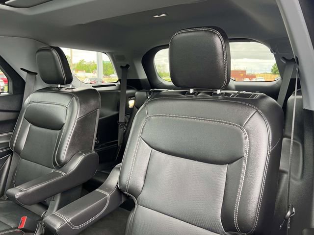 Certified 2023 Ford Explorer Limited w/ Limited Technology Package AWD/4WD image 29