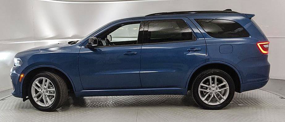 Used 2025 Dodge Durango GT AWD/4WD image 5