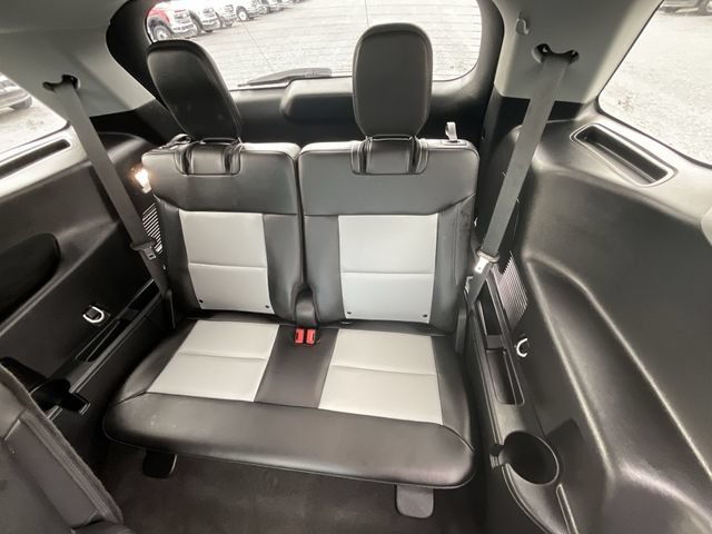 Certified 2023 Ford Explorer XLT w/ Equipment Group 202A AWD/4WD image 25