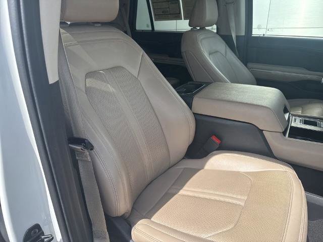 Certified 2024 Ford Expedition Limited image 39