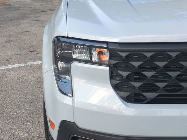 Certified 2025 Ford Maverick XLT image 10