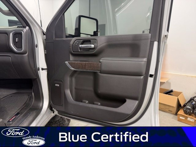 Used 2022 GMC Sierra 3500 Denali w/ Denali Ultimate Package AWD/4WD image 28