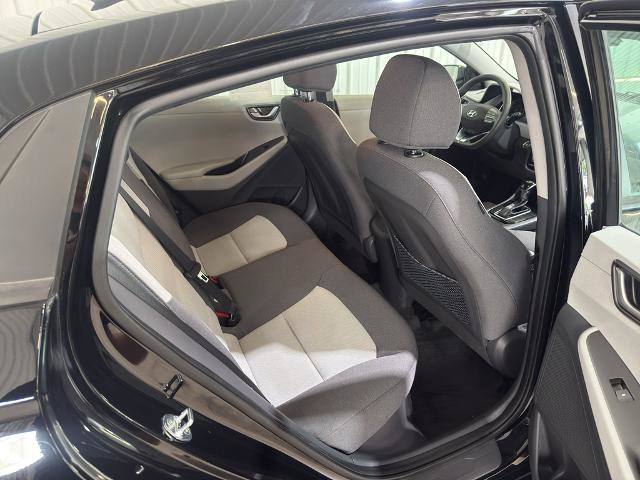 Used 2020 Hyundai Ioniq Blue FWD image 30