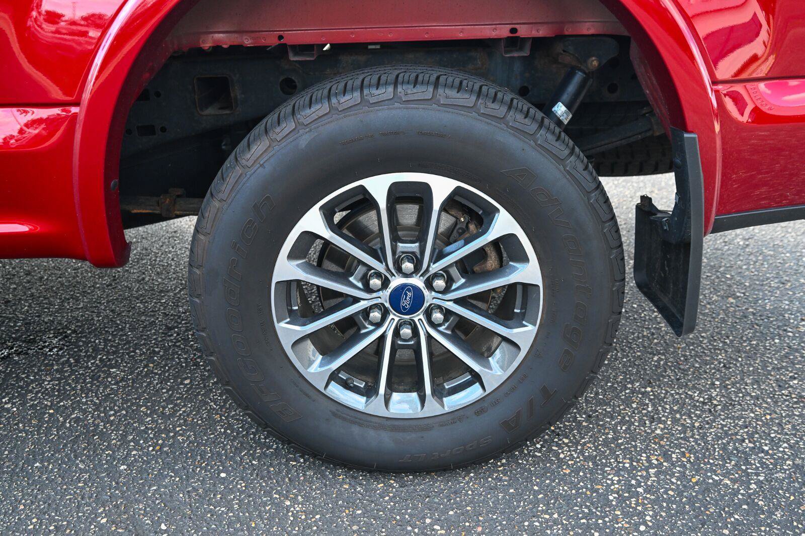 Certified 2018 Ford F150 XLT w/ Equipment Group 302A Luxury AWD/4WD image 13