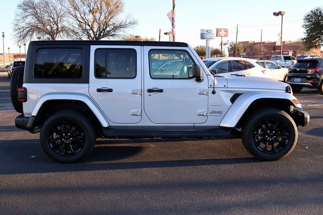 Used 2023 Jeep Wrangler Unlimited Sahara w/ Cold Weather Group image 15