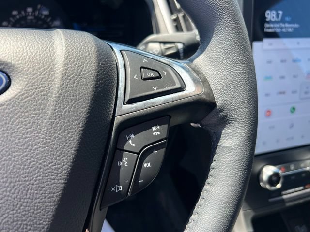 Certified 2024 Ford Edge SEL w/ Convenience Package AWD/4WD image 10
