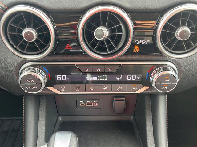 Used 2023 Nissan Sentra SR w/ SR Premium Package FWD image 25