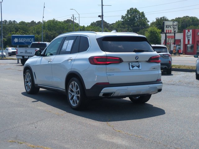 Used 2022 BMW X5 xDrive40i w/ Parking Assistance Package AWD/4WD image 6