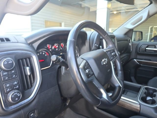 Used 2022 Chevrolet Silverado 1500 LT Trail Boss w/ Bed Protection Package image 12