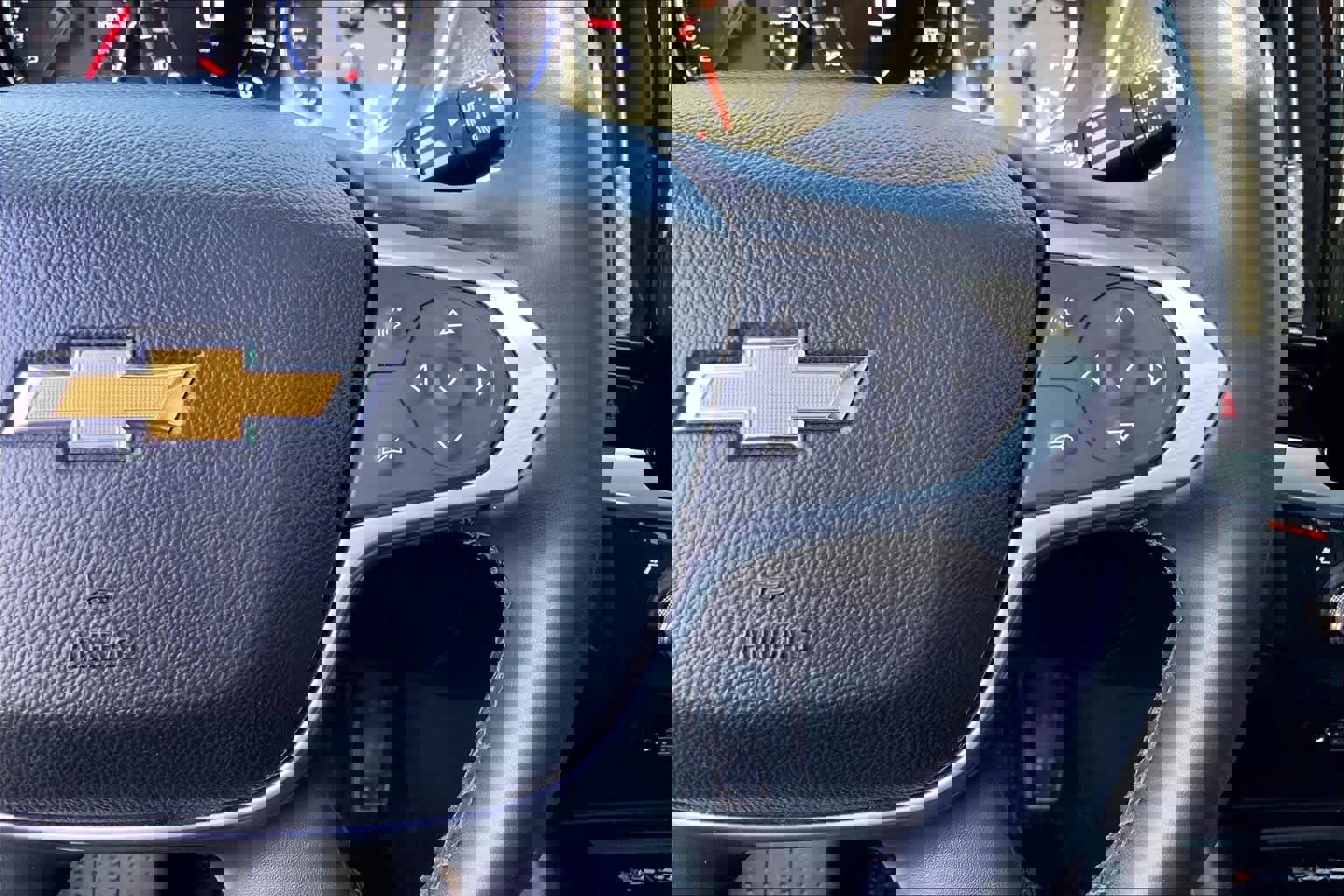 Used 2023 Chevrolet Traverse High Country image 24