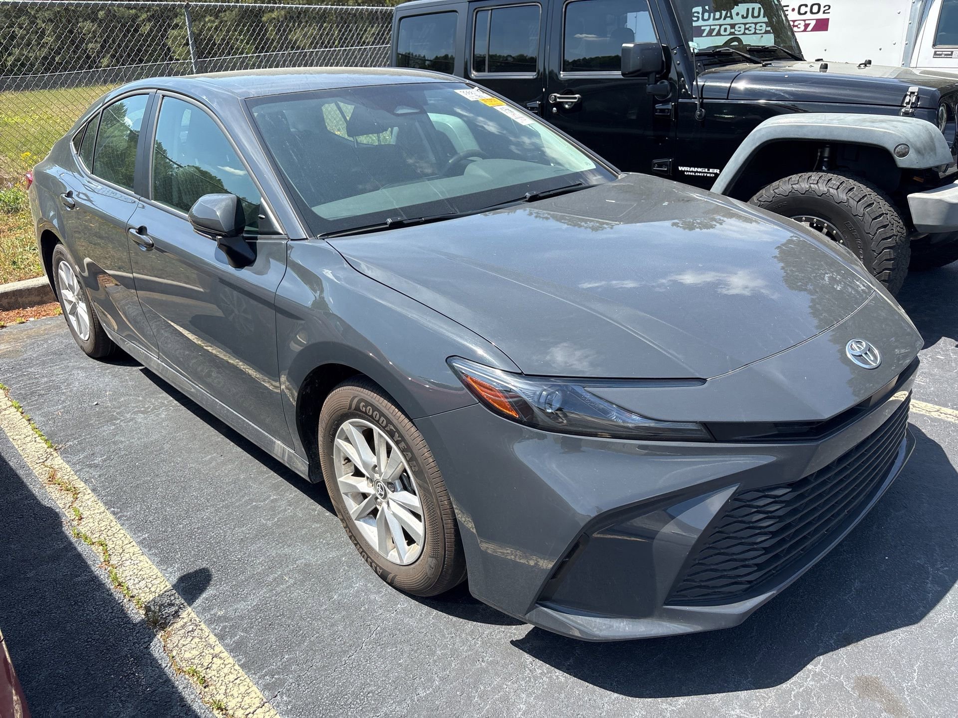 Used 2025 Toyota Camry LE FWD image 2