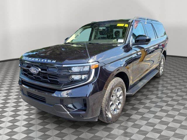Certified 2025 Ford Expedition Max Active RWD image 3