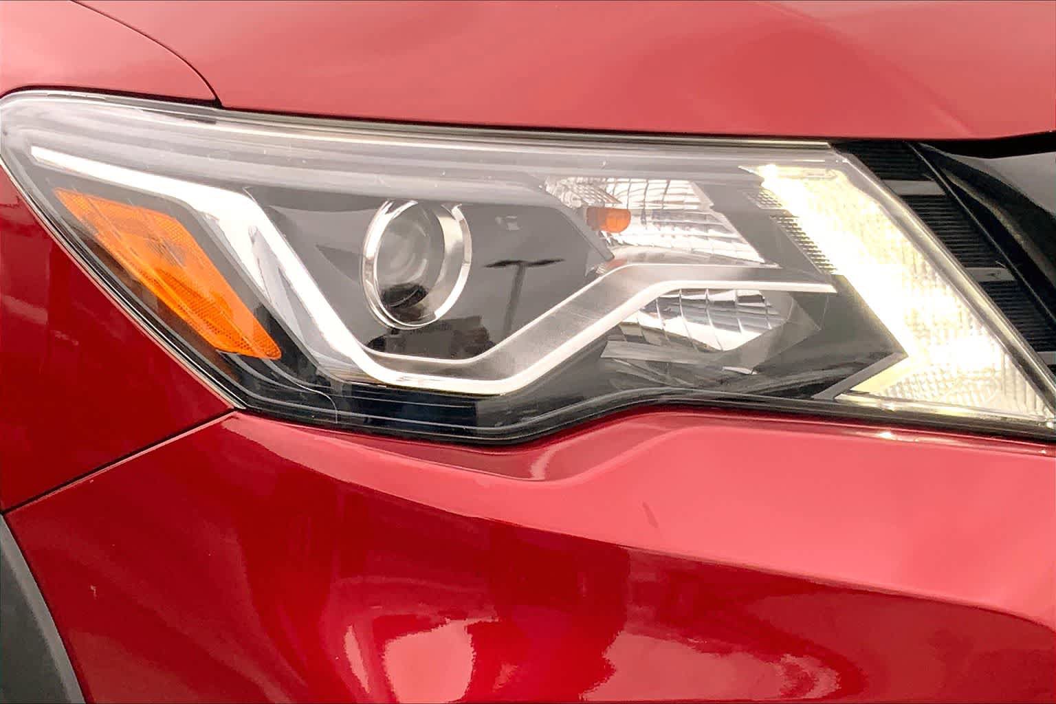 Used 2020 Nissan Pathfinder SV w/ Rock Creek Edition FWD image 24