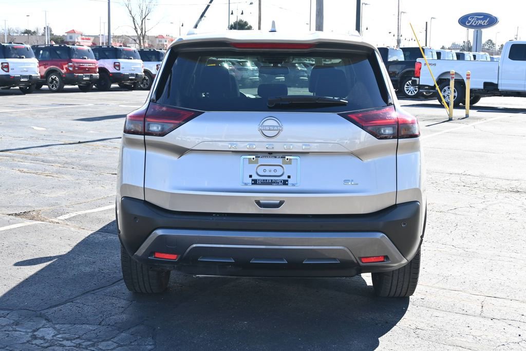 Used 2023 Nissan Rogue SL image 4