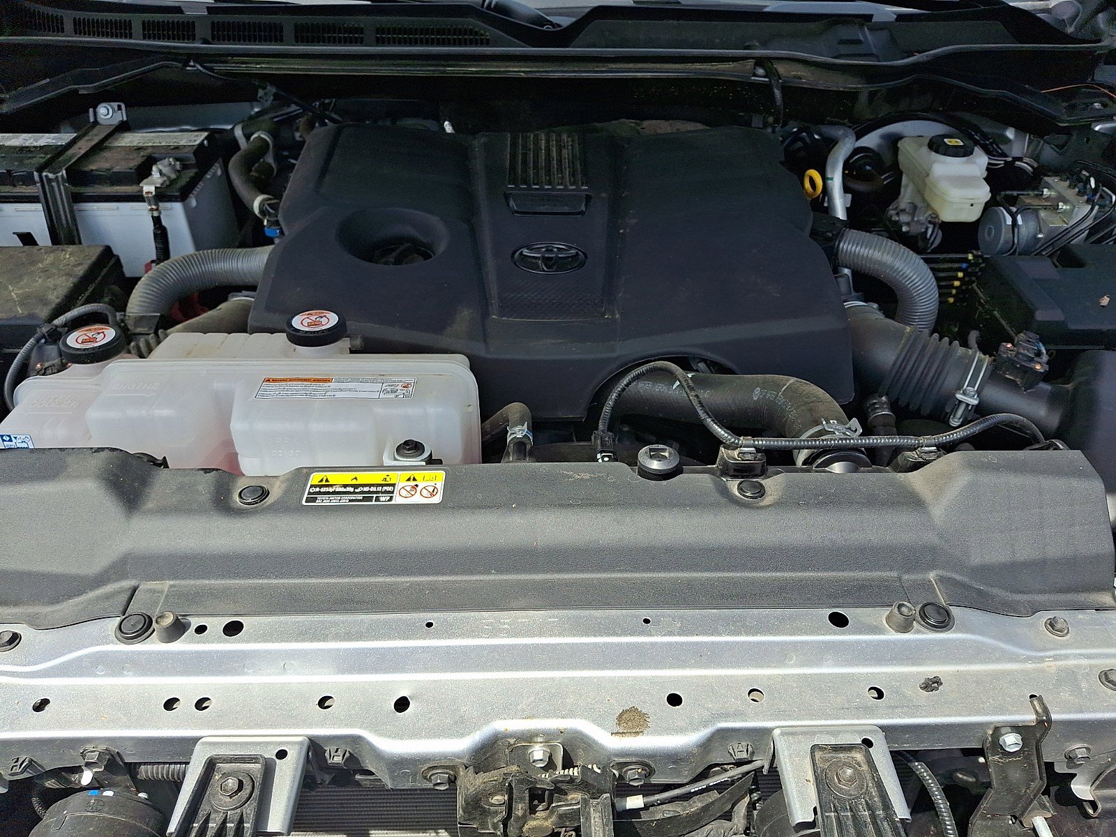 Used 2025 Toyota Tundra Platinum AWD/4WD image 27