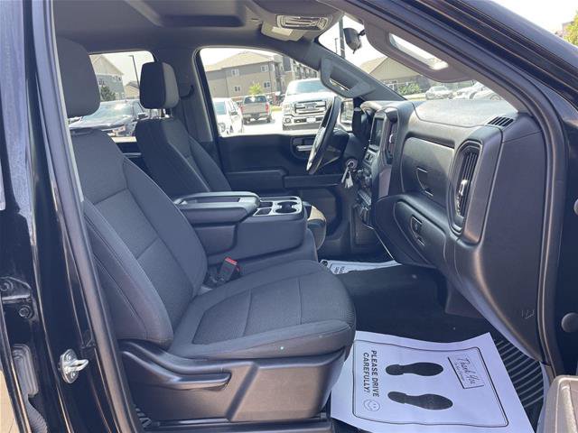 Used 2021 Chevrolet Silverado 1500 Custom w/ LPO, Dark Essentials Package AWD/4WD image 17
