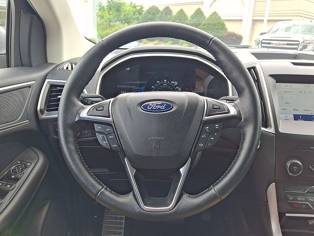 Certified 2020 Ford Edge SEL FWD image 16