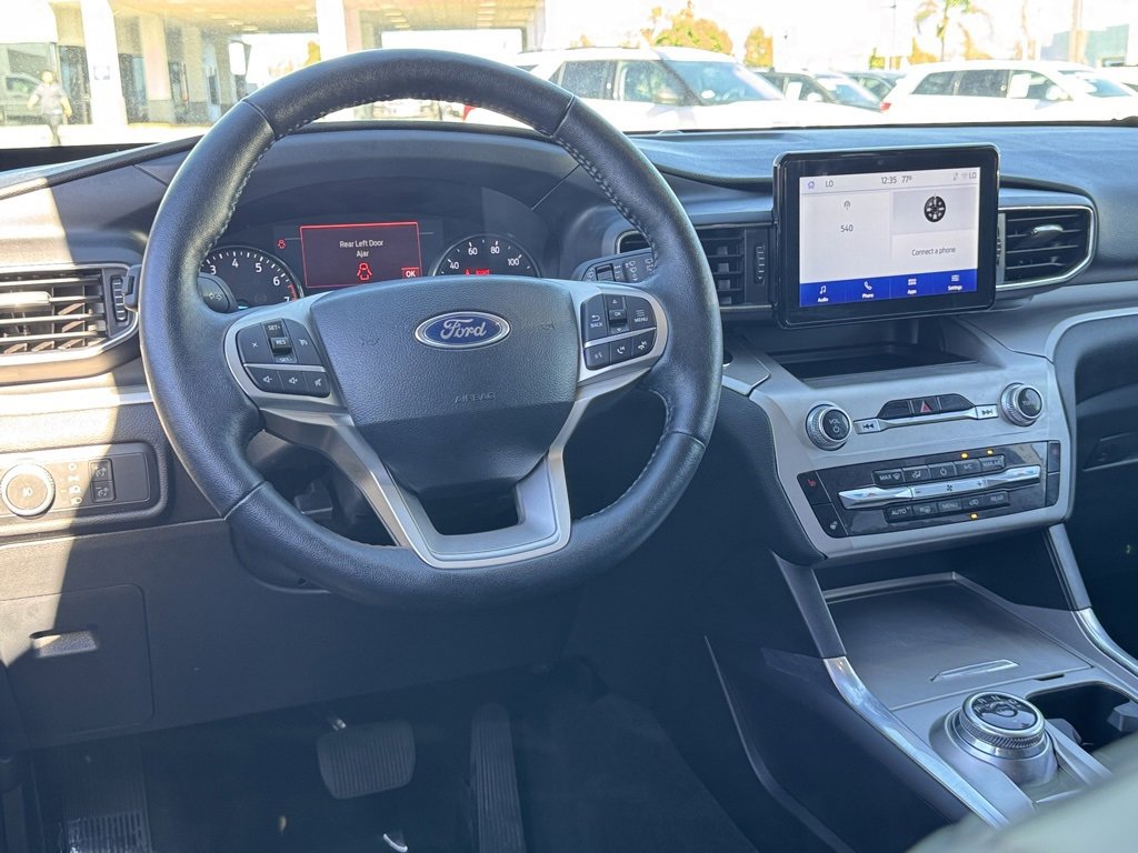 Certified 2022 Ford Explorer XLT w/ Equipment Group 202A image 28