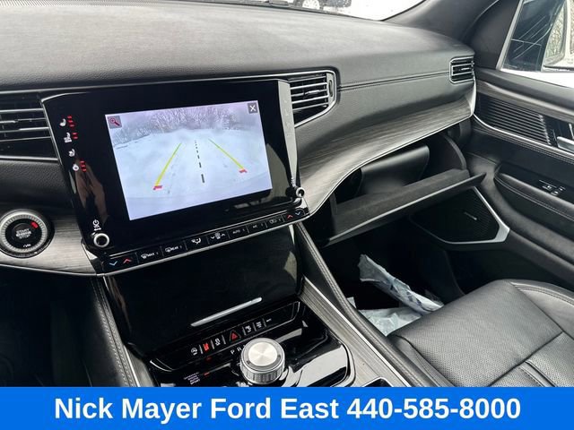 Used 2024 Jeep Wagoneer Series II AWD/4WD image 37