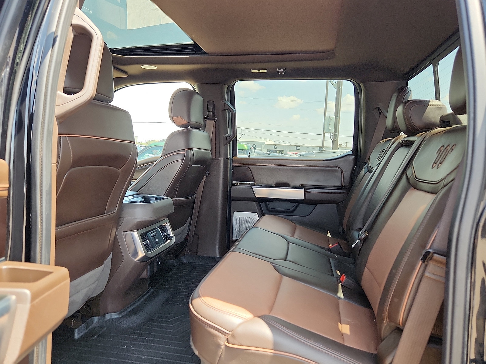 Certified 2024 Ford F350 King Ranch w/ Chrome Package AWD/4WD image 9