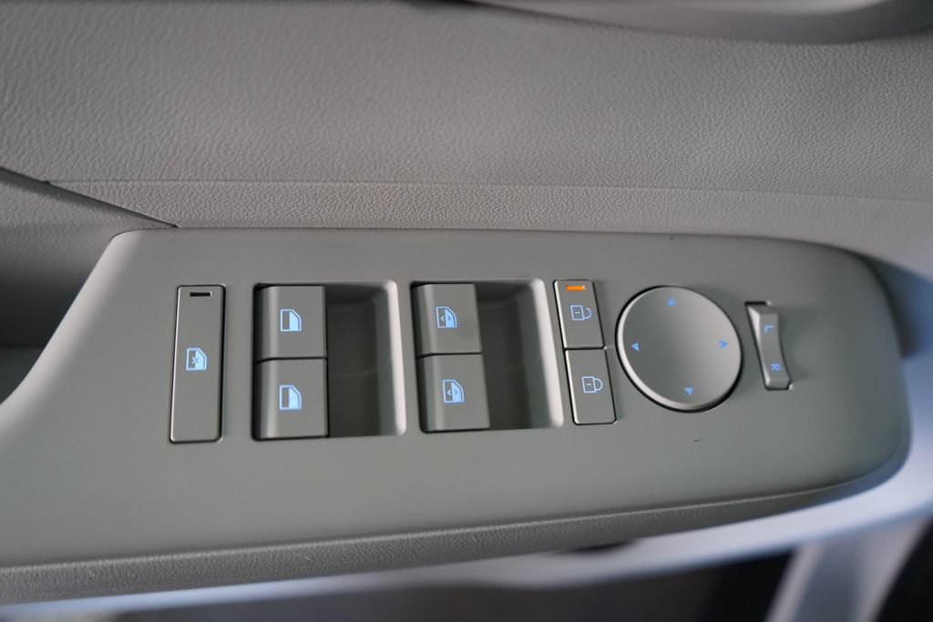 Used 2026 Hyundai Kona SEL Sport FWD image 30