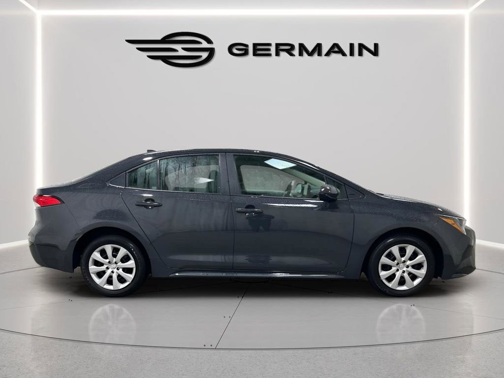 Used 2025 Toyota Corolla LE image 6