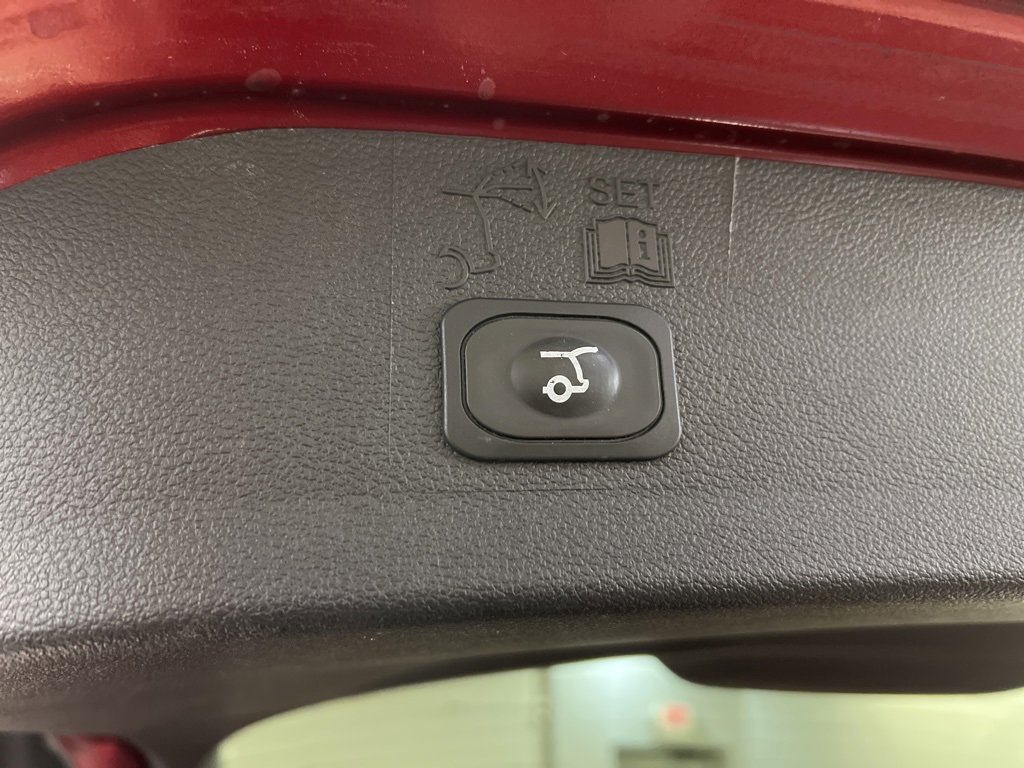 Certified 2018 Ford Escape SEL image 34