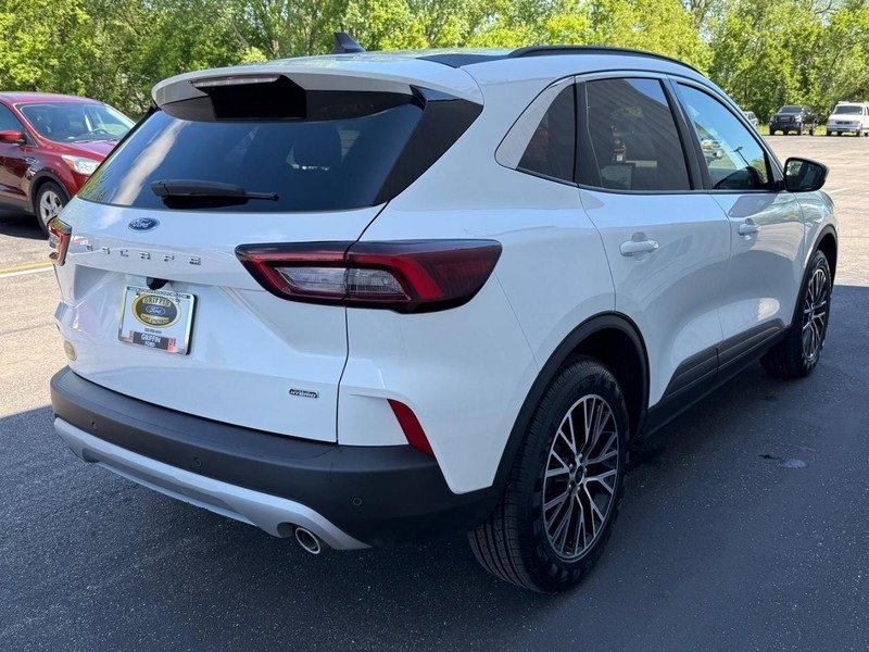 Certified 2023 Ford Escape SE image 5