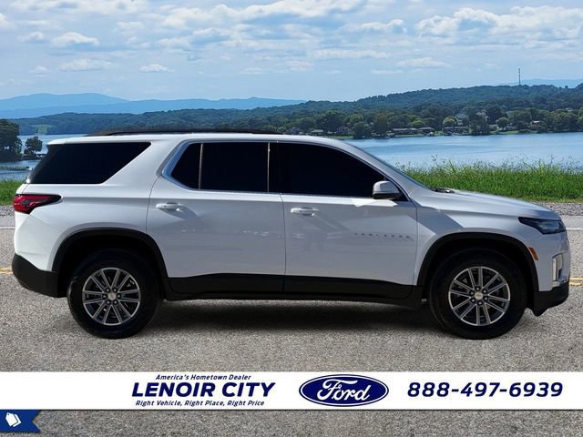 Used 2023 Chevrolet Traverse LT image 6