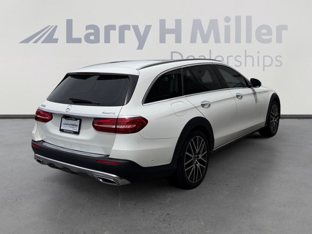 Used 2022 Mercedes-Benz E 450 4MATIC All-Terrain Wagon image 5