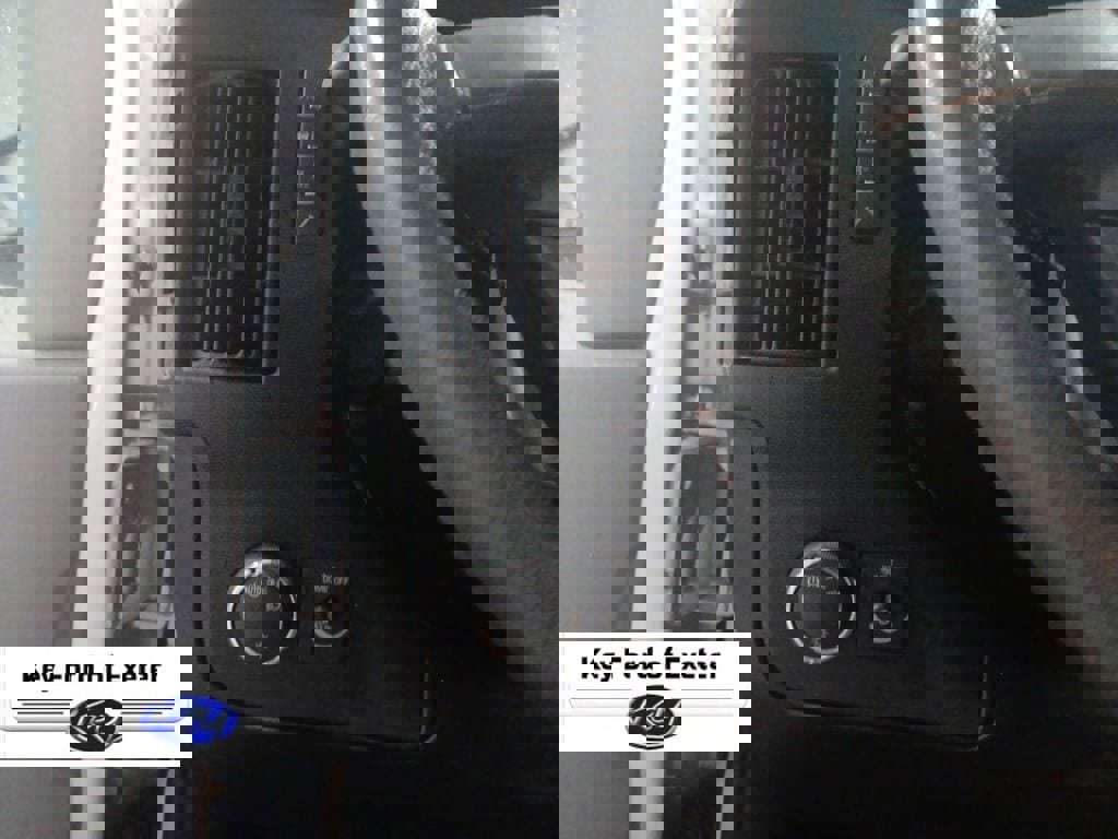 Used 2021 Chevrolet Express 2500 w/ Driver Convenience Package image 19