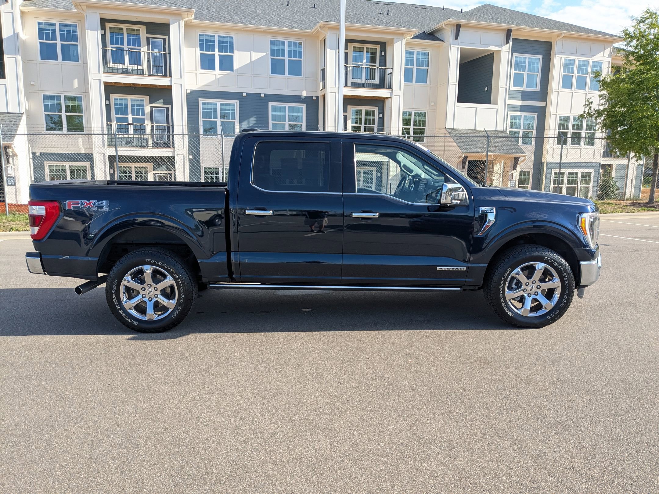 Certified 2022 Ford F150 Lariat w/ Equipment Group 502A High AWD/4WD image 3