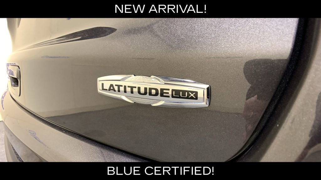 Used 2022 Jeep Compass Latitude w/ Sun and Sound Group AWD/4WD image 17