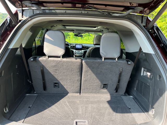 Certified 2023 Ford Explorer XLT w/ Equipment Group 202A image 18