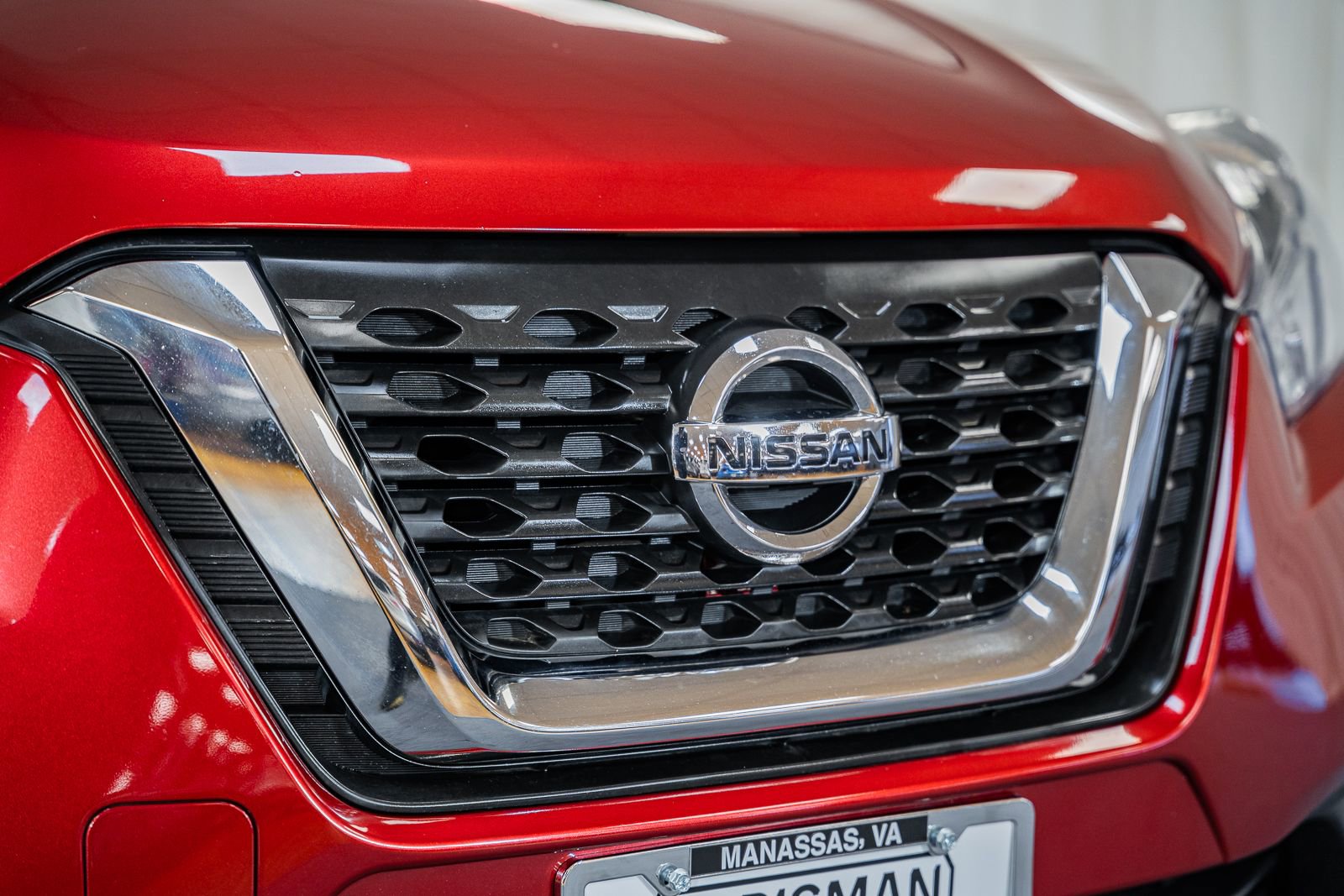 Used 2019 Nissan Kicks SV image 9