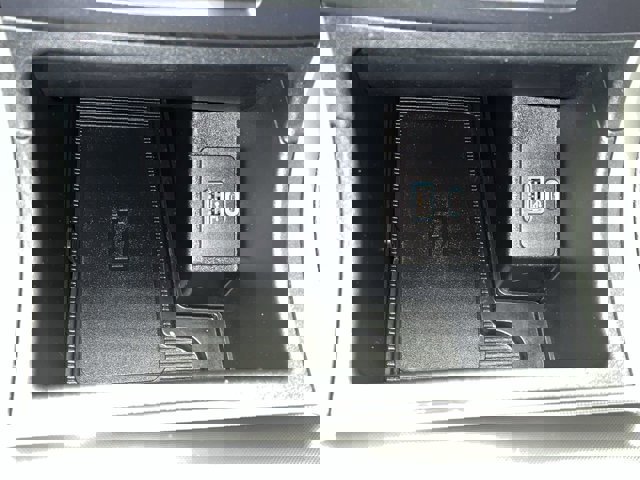 Certified 2022 Ford Edge ST-Line w/ Class II Trailer Tow Package image 31