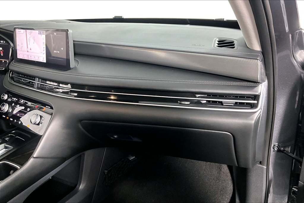 Used 2023 INFINITI QX60 Luxe w/ Vision Package AWD/4WD image 16