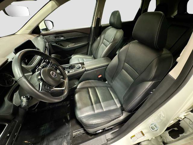 Used 2023 Nissan Rogue SL w/ SL Premium Package image 16