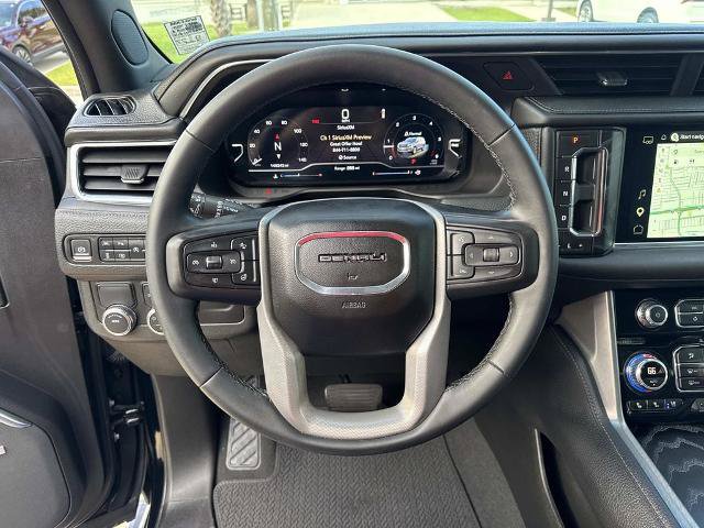 Used 2023 GMC Yukon XL Denali RWD image 24