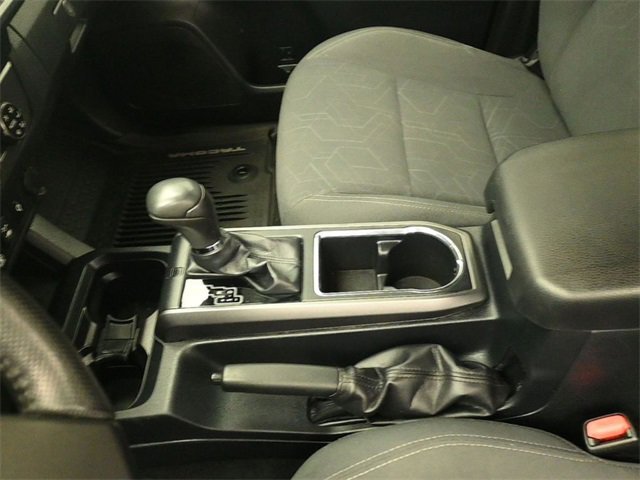 Used 2019 Toyota Tacoma TRD Off-Road image 14