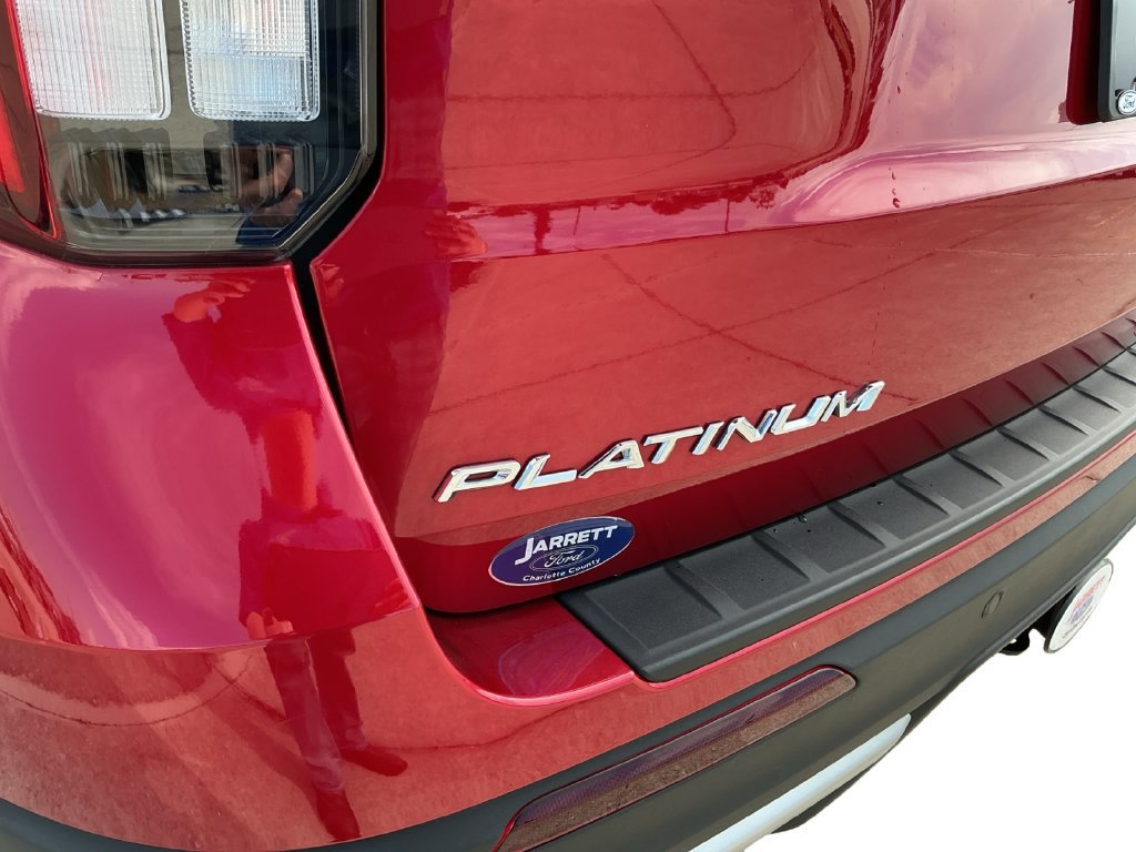 Certified 2025 Ford Explorer Platinum w/ Ultimate Package AWD/4WD image 13