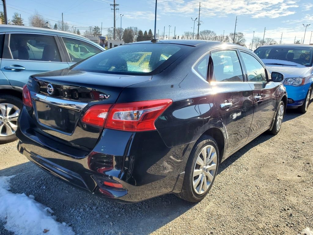 Used 2017 Nissan Sentra SV image 4