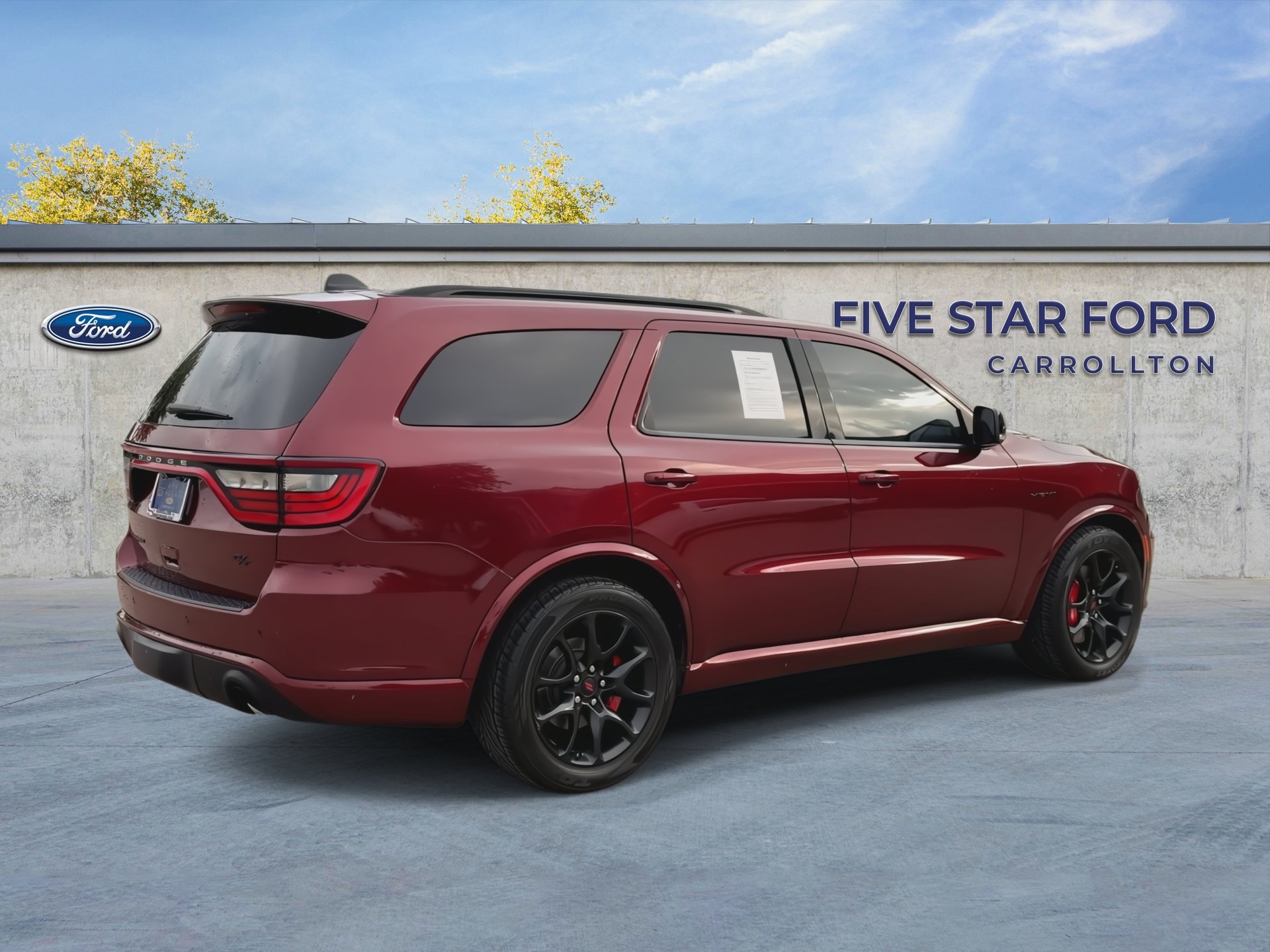 Used 2023 Dodge Durango R/T w/ Tow 'N Go Package AWD/4WD image 8