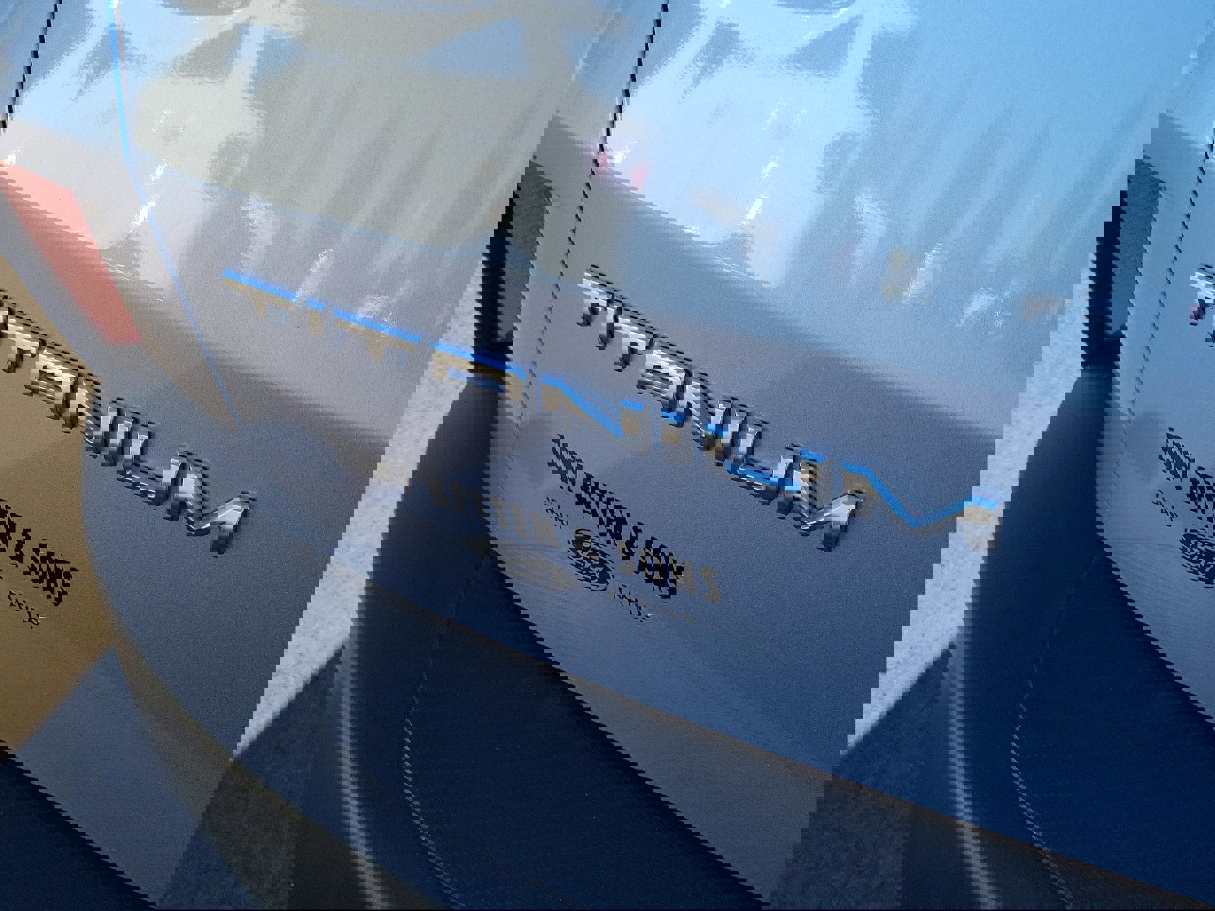 Certified 2022 Ford Escape Titanium image 8