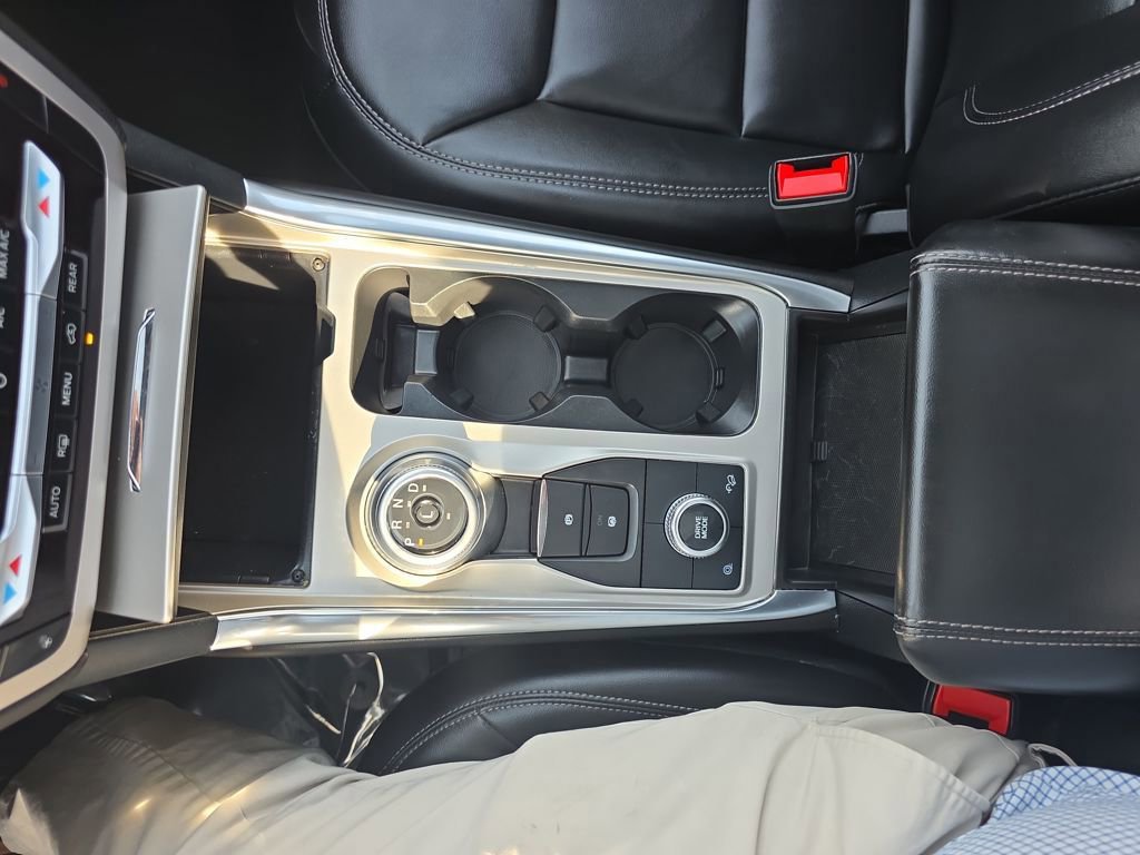 Certified 2023 Ford Explorer XLT w/ Equipment Group 202A image 34