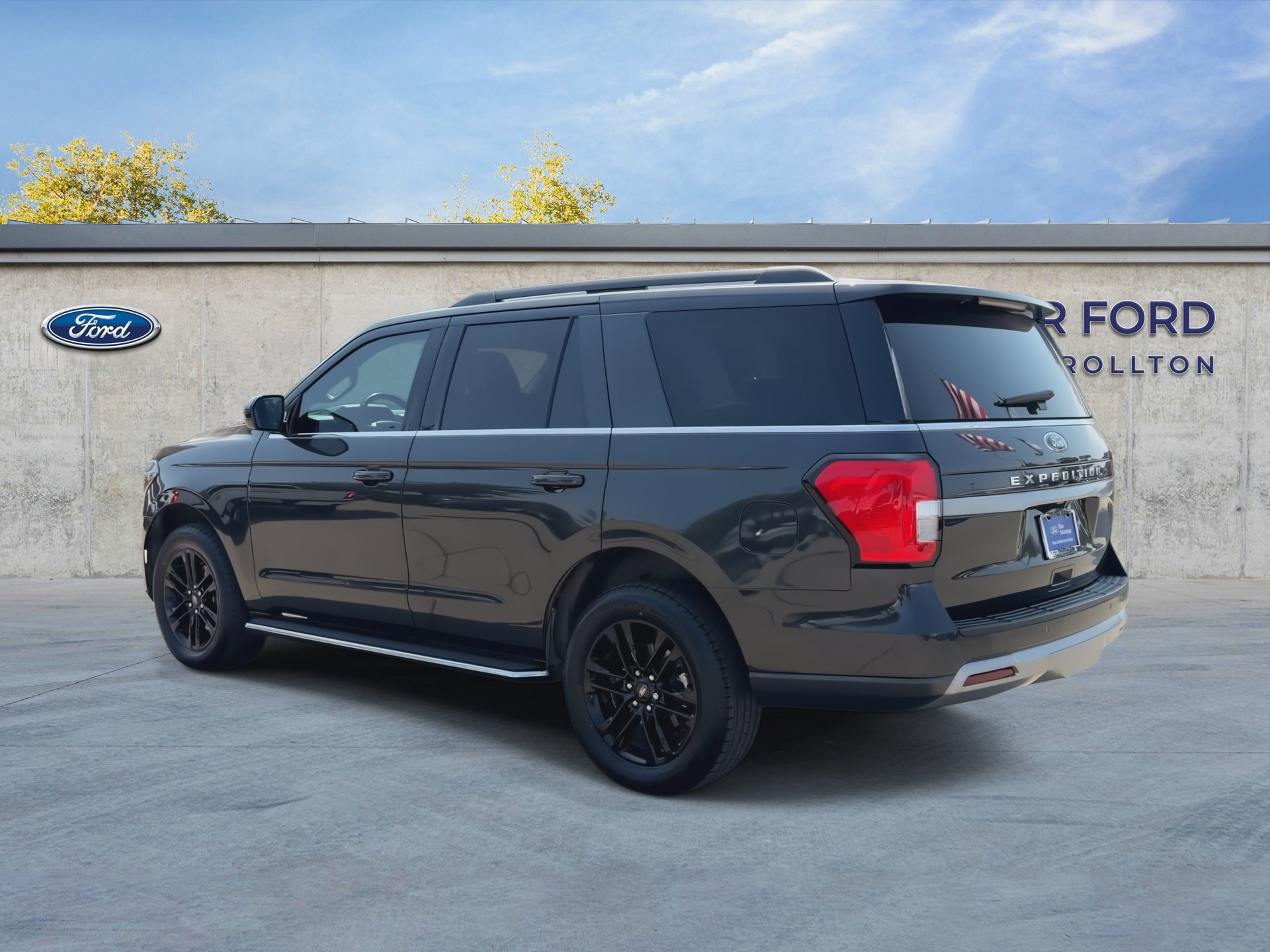 Certified 2022 Ford Expedition XLT RWD image 6