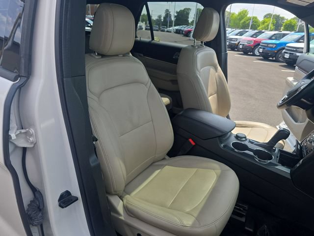 Certified 2018 Ford Explorer Limited w/ Equipment Group 301A AWD/4WD image 25