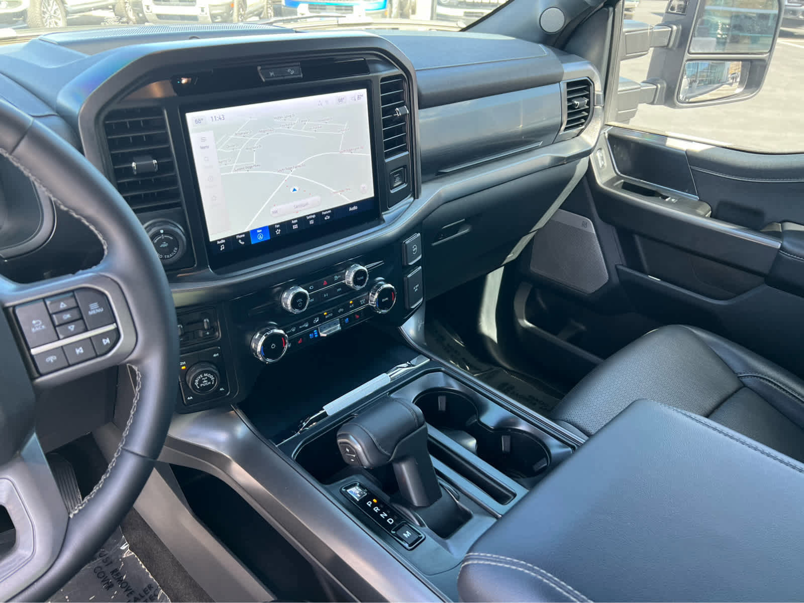 Certified 2025 Ford F150 Lariat w/ Equipment Group 501A Mid image 37