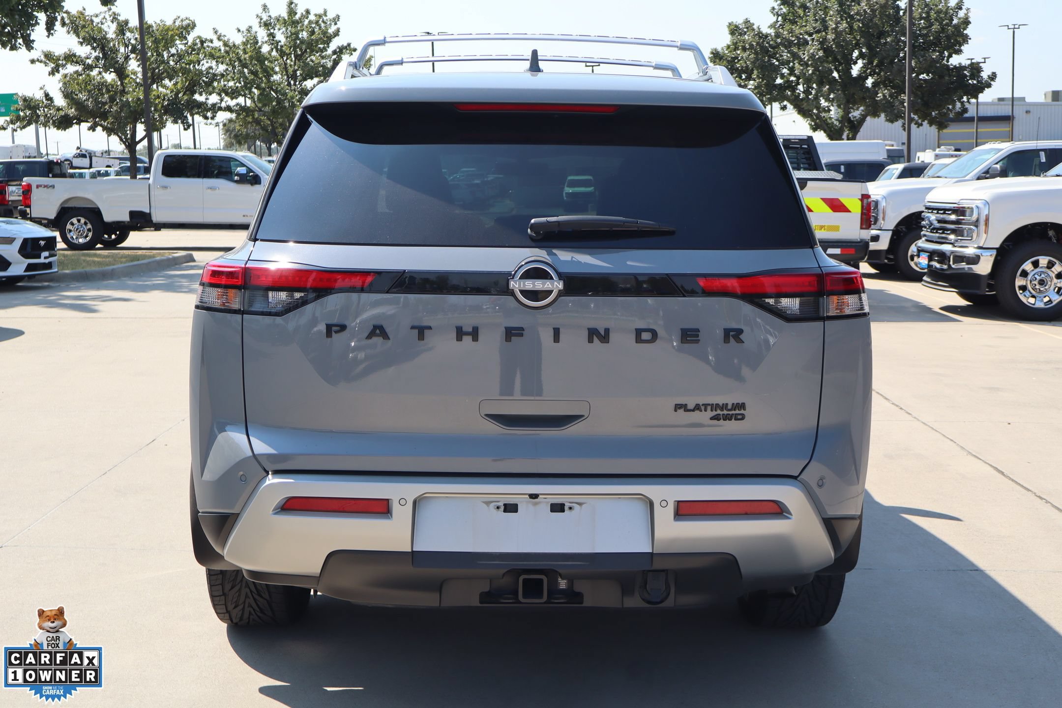 Used 2024 Nissan Pathfinder Platinum w/ Lighting Package (N92) AWD/4WD image 4